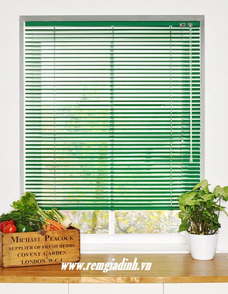 Rèm nhôm lá ngang chắn nắng rất tốt
