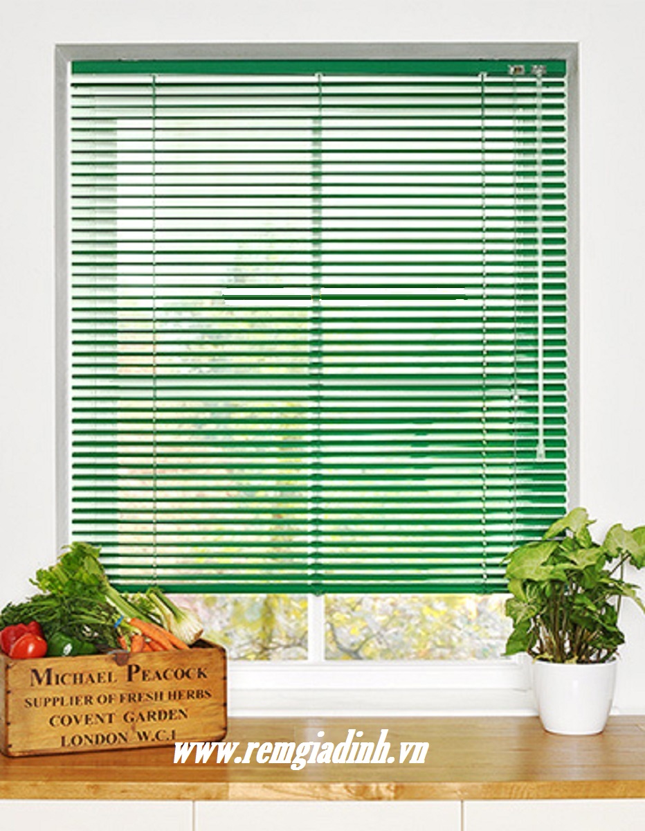 Rèm nhôm lá ngang chắn nắng rất tốt