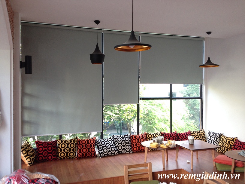 Rèm cuốn chống nắng cho văn phòng