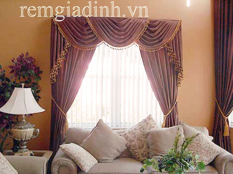 Rèm vải cao cấp phù hợp với ngôi nhà có phong cách cổ điển